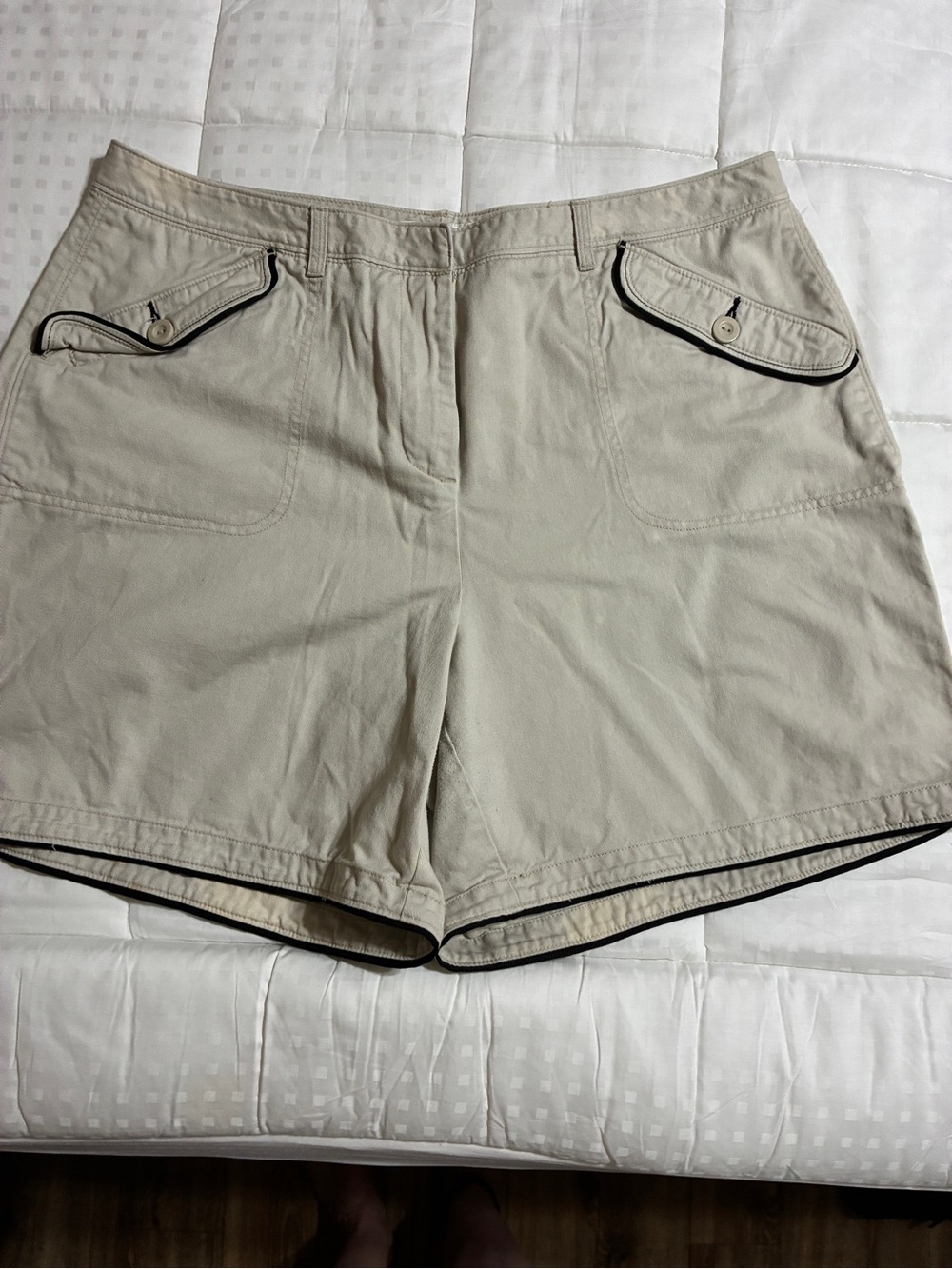 Dress Barn Cream Bermuda Shorts with Black Trim